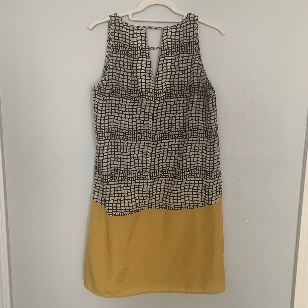 Like New! THML colorblock dress.